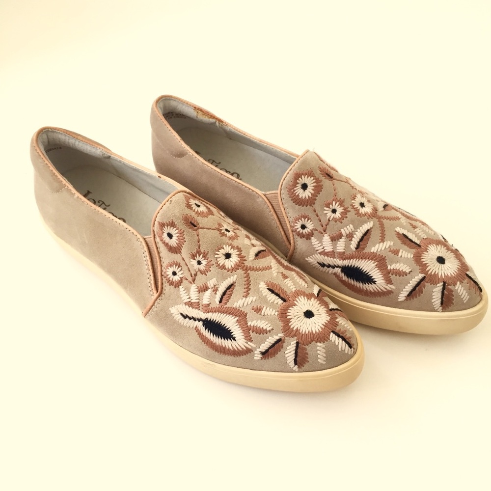 Anthropologie Latigo Slip On Embroidered Shoes 7.5